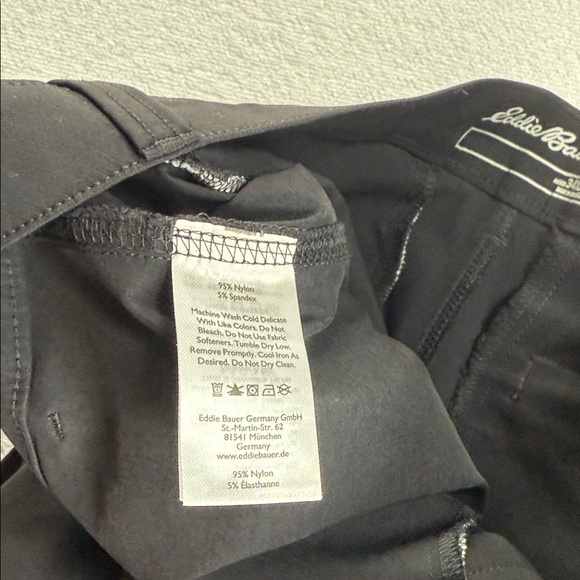 Eddie Bauer Men's Black Chinos - Picture 8 of 14